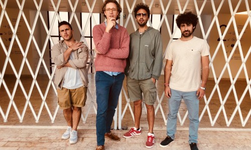 Erlend Øye (Kings of Convenience) & La Comitiva in mini tour in Italia - Video: Erlend Øye e La Comitiva play Whitest Boy Alive's song